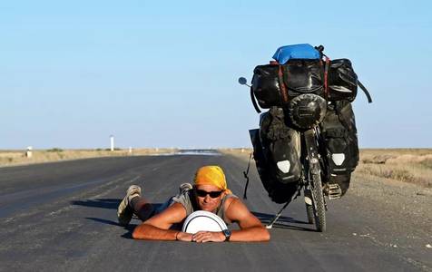 Fast ohne Verkehr in Uzbekistan.jpg